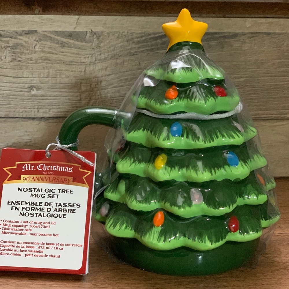 Super Cute 🥰 Nostalgia Christmas Tree 🎄 Mug Set by Mr. Christmas